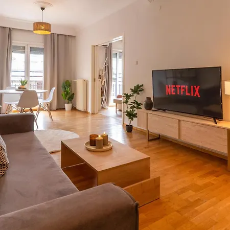 Spacious 3br With A Balcony Salonicco